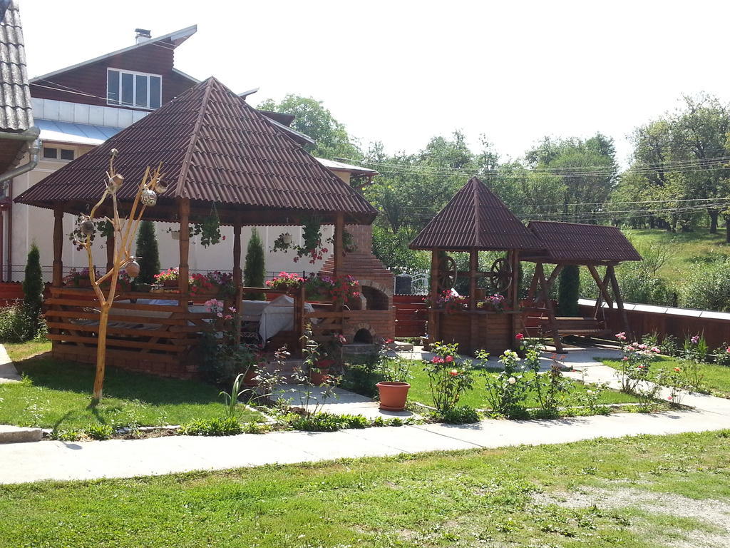 Pensiunea Maramures Ocna Şugatag Extérieur photo
